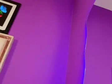 Chaturbate Live Sex Cam of cherryy_lov