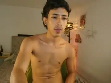 Chaturbate Free Live Porn of ostin_18hot
