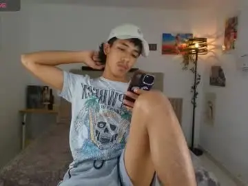 Chaturbate Free Live Porn of ostin_18hot