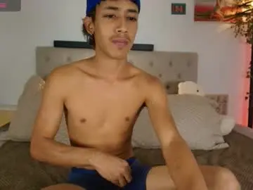 Chaturbate Adult Webcams of ostin_18hot