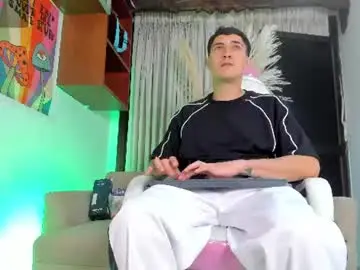 Chaturbate Free Porn Cam of diamondss_1