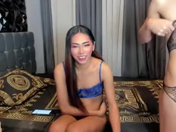 Chaturbate Live Sex Cam of ovie_cunt