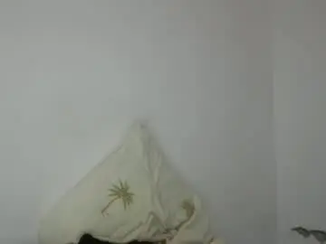 Chaturbate Live Sex Cam of talhi_