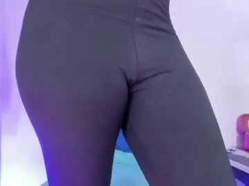 Chaturbate Adult Video Chat of alisiacollinsss