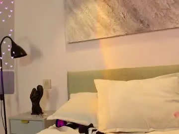 Chaturbate Nude Webcam of aurora_radiance