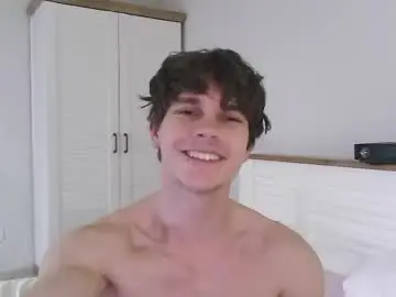 Chaturbate Live Sex Cam of eric_crush