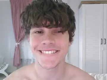 Chaturbate Watch Live Sex Cams of eric_crush