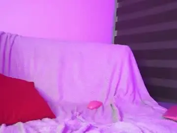 Chaturbate Best live sex cam show of leiaah__