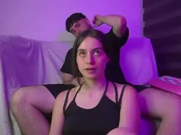 Chaturbate Live Porn of leiaah__