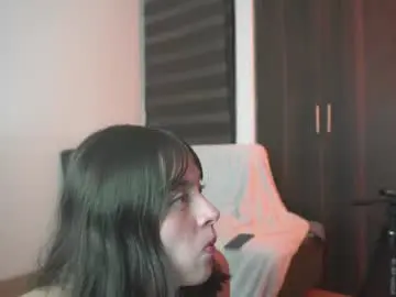 Chaturbate Free Porn Cam of leiaah__