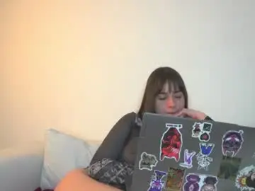 Chaturbate Live Sex Cam of leiaah__
