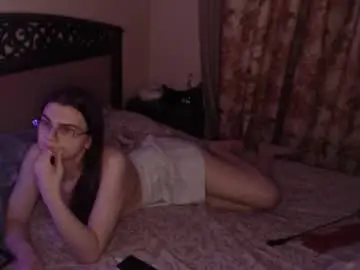 Chaturbate Live Sex Cam of peralez_f