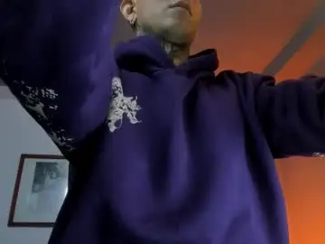 Chaturbate Nude Webcam of travistanner28