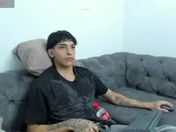 Chaturbate Live Porn of kroywave