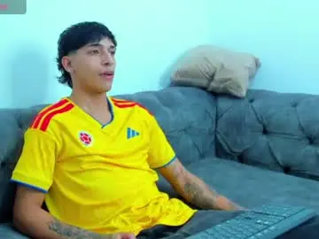 Chaturbate Live Sex Cam of kroywave