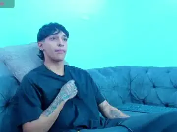 Chaturbate Live Porn of kroywave