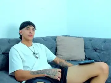 Chaturbate Watch Live Sex Cams of kroywave