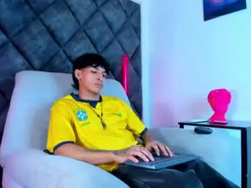 Chaturbate Best live sex cam show of kroywave