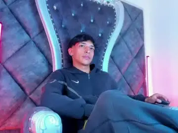 Chaturbate Best live sex cam show of kroywave