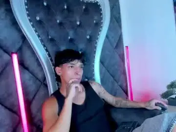 Chaturbate Live Sex Cam of kroywave