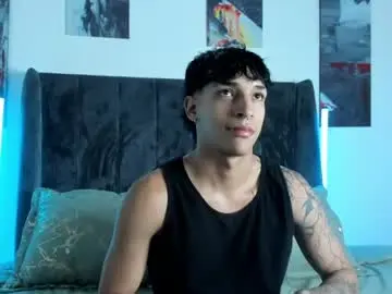 Chaturbate Best live sex cam show of kroywave