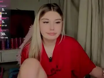 Chaturbate Adult Video Chat of lilhornyprincess