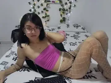 Chaturbate Live Sex Cam of sarahsmitt