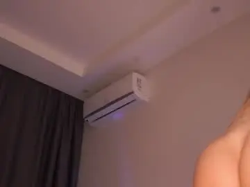 Chaturbate Live Sex Cam of adalin_moore