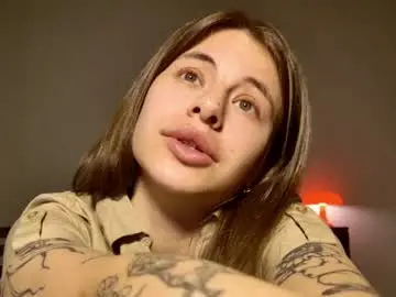 Chaturbate Best live sex cam show of lucyrait