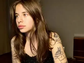 Chaturbate Adult Video Chat of lucyrait