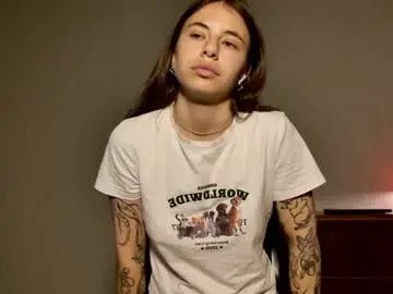 Chaturbate Best live sex cam show of lucyrait