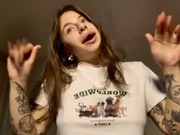 Chaturbate Sex Chat of lucyrait
