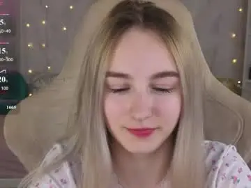 Chaturbate Sex Chat of shy__polly