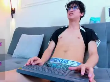 Chaturbate Sex Cam of camilo_stark