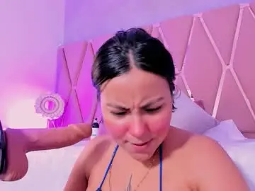 Chaturbate Free Live Porn of emilyblack_1