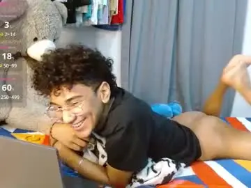 Chaturbate Live Sex Cam of harrytwink18