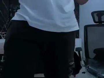 Chaturbate Live Sex Cam of jeffdaltton