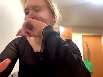 Chaturbate Best live sex cam show of linncrisafi