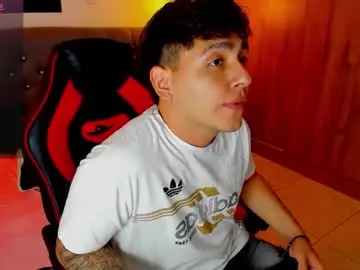 Chaturbate Live Sex Cam of nicolas_james_sc