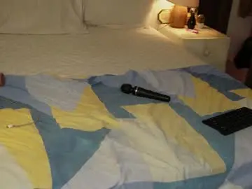 Chaturbate Sex Cam of bunny_peaches22