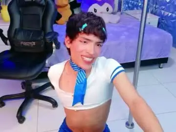 Chaturbate Live Sex Cam of isaacnova