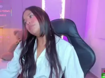 Chaturbate Free Porn Cam of isabella_florez22