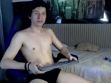 Chaturbate Live Sex Cam of marcoviolet