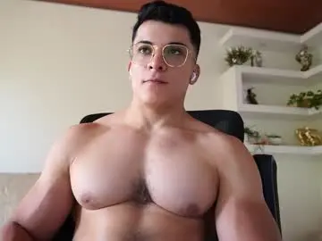 Chaturbate Free Porn Cam of maximohoot