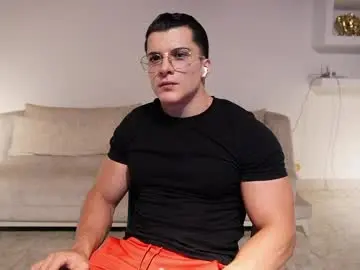 Chaturbate Adult Video Chat of maximohoot