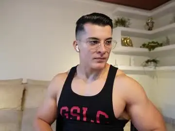 Chaturbate Free Live Porn of maximohoot