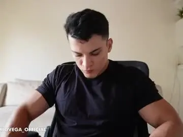 Chaturbate Free Porn Cam of maximohoot