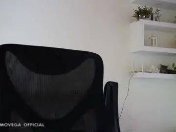 Chaturbate Watch Live Sex Cams of maximohoot