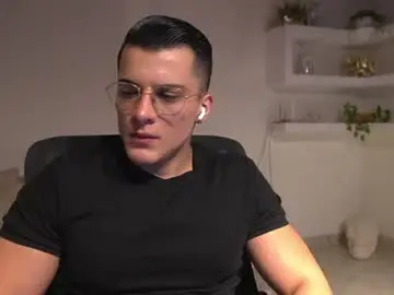 Chaturbate Best live sex cam show of maximohoot