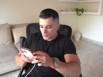 Chaturbate Sex Cam of maximohoot